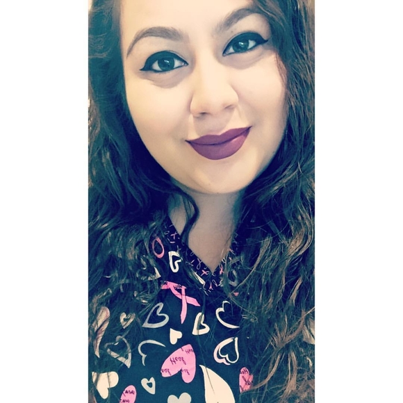 Meet your Posher, Reyna - Picture 1 of 1