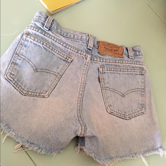 Set of 3 Vintage High Waisted Levi's Jean Shorts - Picture 4 of 4