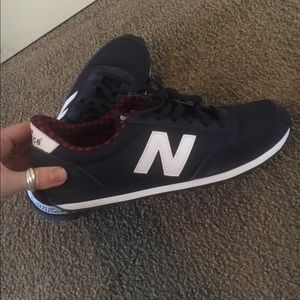 New balance shoes