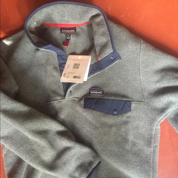 NEW Patagonia lightweight synchilla pullover.