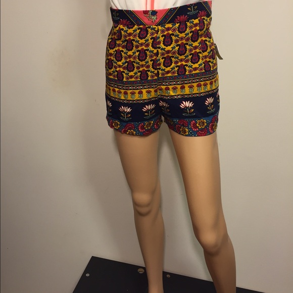 Novella Royale floral short