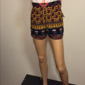 Novella Royale floral short