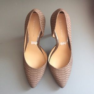 BCBG Generation Reptile Pump