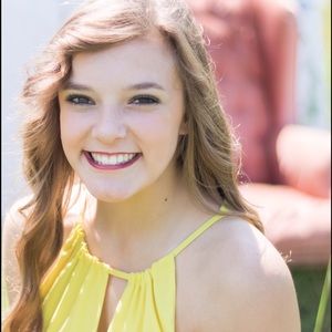 Meet your Posher, Hannah