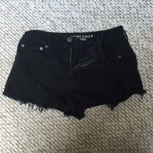 Distressed high waisted AE shorts