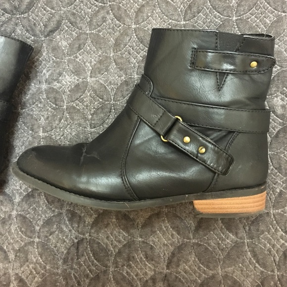 Old navy black shoe boots - Picture 3 of 3