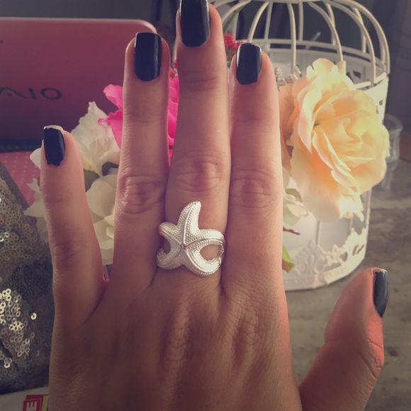 Star fish silver plated ring, perfect for summer