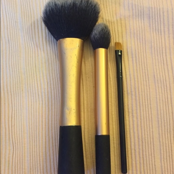 Makeup brushes