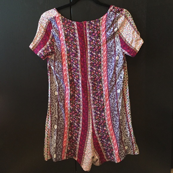 Colorful Romper - Picture 2 of 4