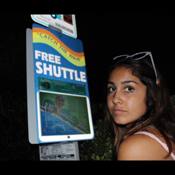 Meet your Posher, Nika