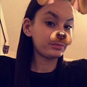 Meet your Posher, Annissa