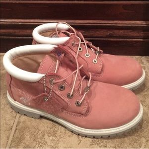 BRAND NEW- Pink Timberlands!!