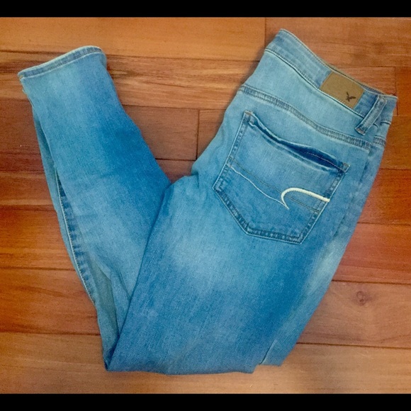 American Eagle Light Wash Jegging