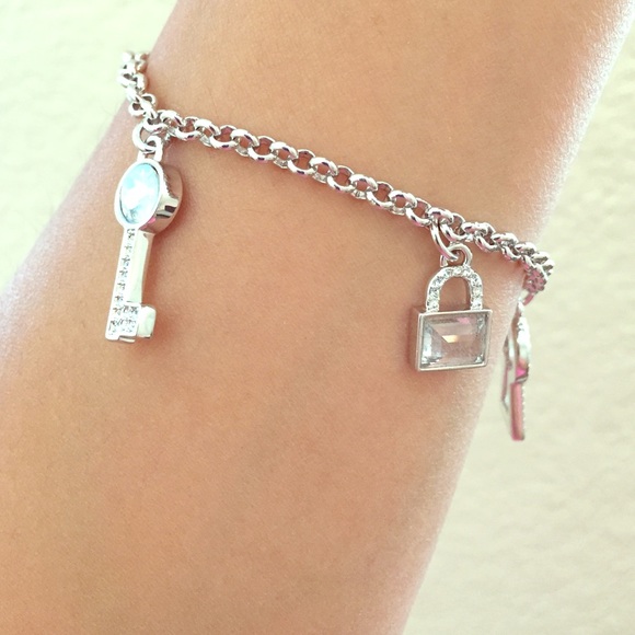Swarovski bracelet with crystal key-themed charms