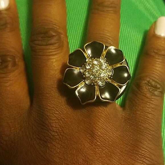 Black Floral Ring