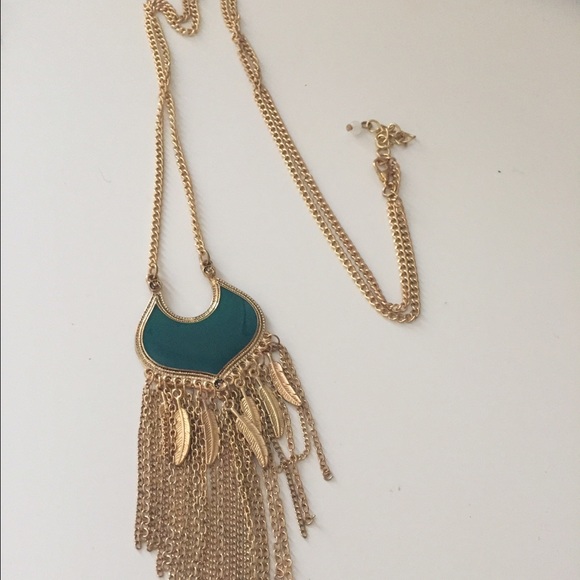 Turquoise and gold necklace