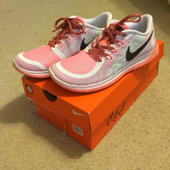 Women's Nike Free Runs 5.0+