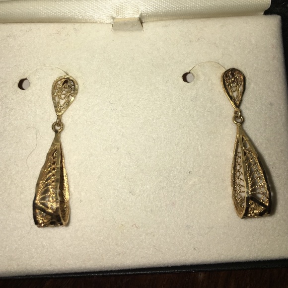 Gold earrings - Picture 2 of 4