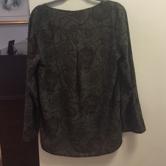 Floral Blouse - Picture 2 of 4