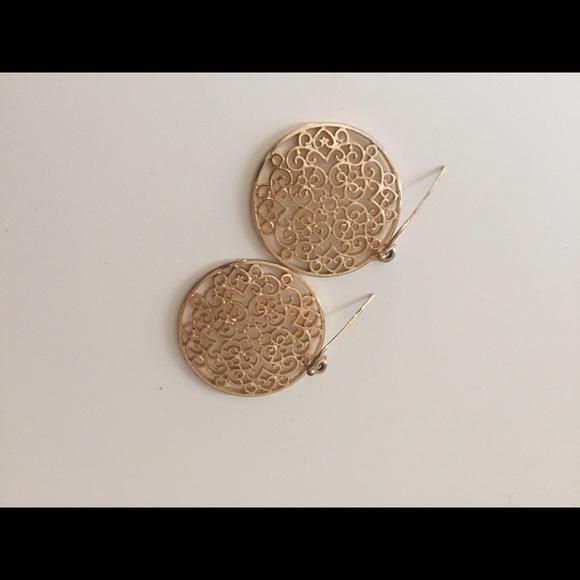 Gold earrings