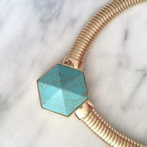 Turquoise statement necklace - Picture 2 of 3