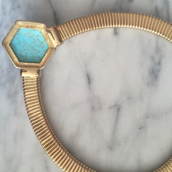 Turquoise statement necklace - Picture 3 of 3