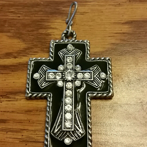 Cross pendent