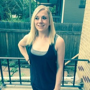 Meet your Posher, Kayla