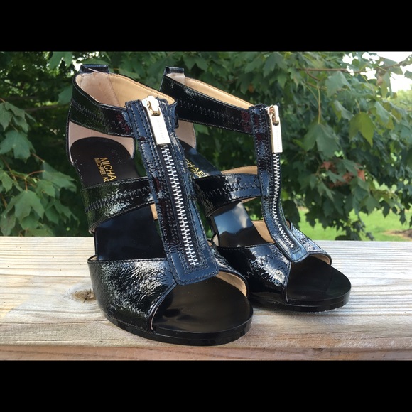 Michael Kors Berkley Patent T-Strap heel size 7