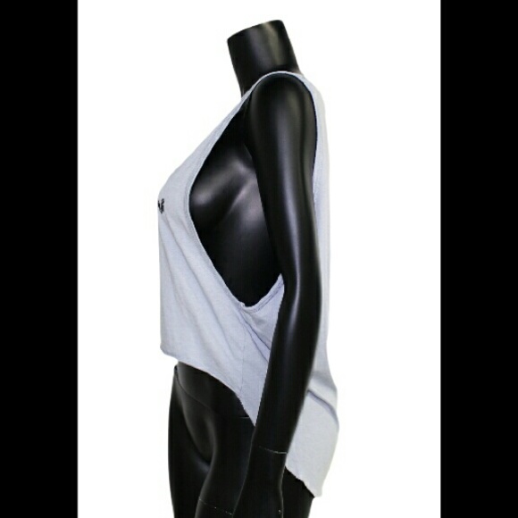 Low back crop tank - Picture 2 of 3