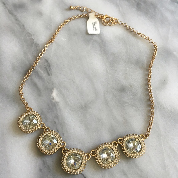 NWT - gold and crystal statement necklace
