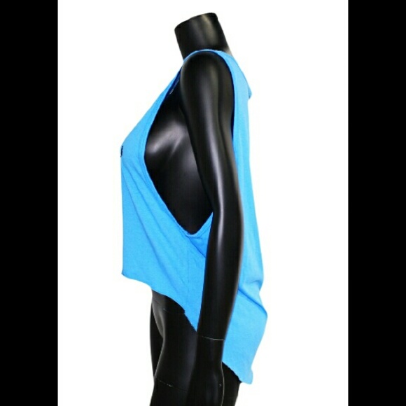 Low back crop tank - Picture 2 of 3