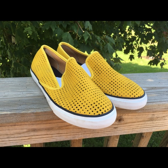 Sperry top sider mustard yellow loafer size 7.5