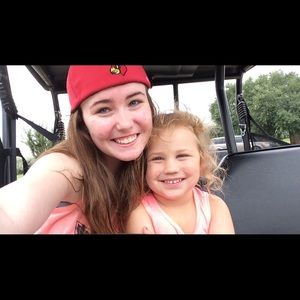 Meet your Posher, Alexis