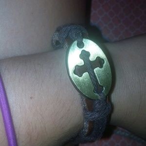 cross bracelet