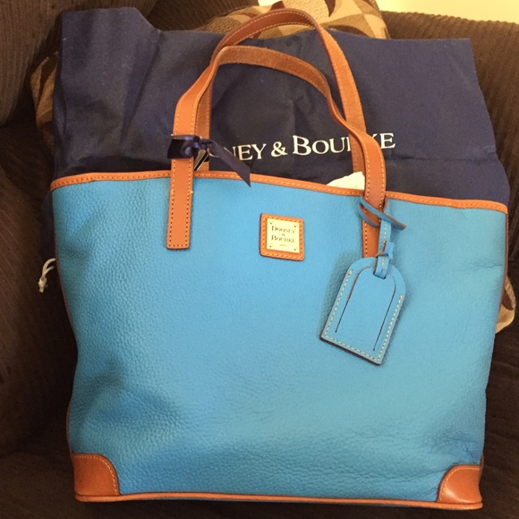 Dooney Bourke purse NWT the handbag you must have