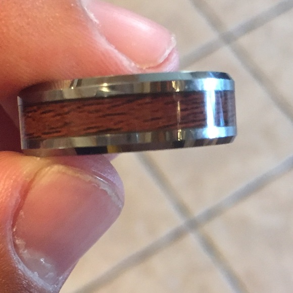 Silver tungsten ring with center wood inlay - Picture 3 of 4
