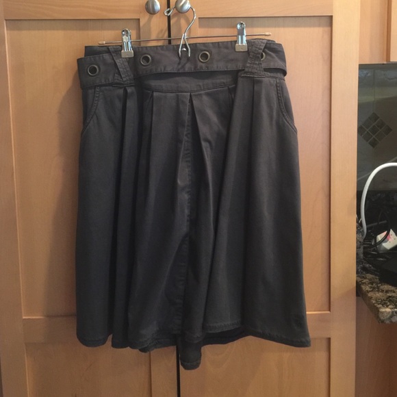 Flowy Skirt - Picture 2 of 3