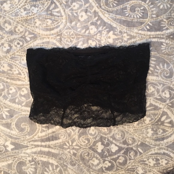 American Eagle black lace bralette