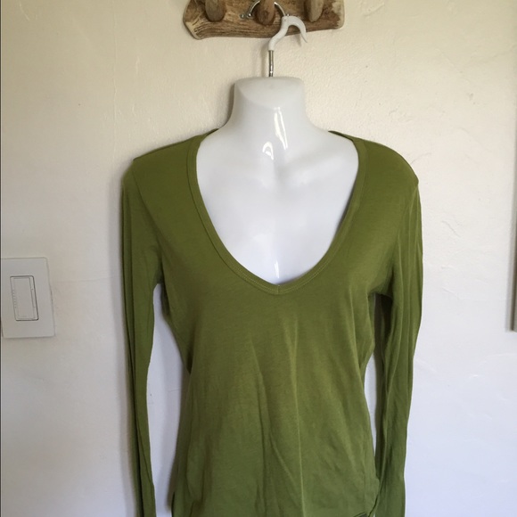 Lucky Brand long sleeve v-neck t-shirt