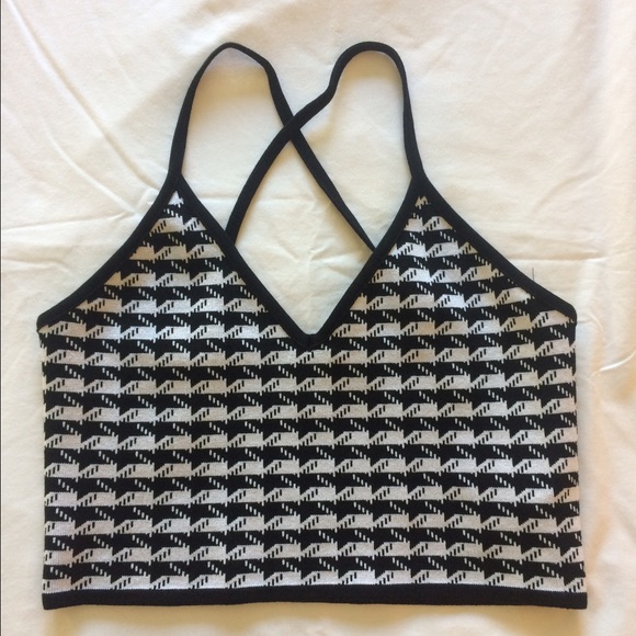 Forever 21 Tops - FOREVER 21 houndstooth crop top