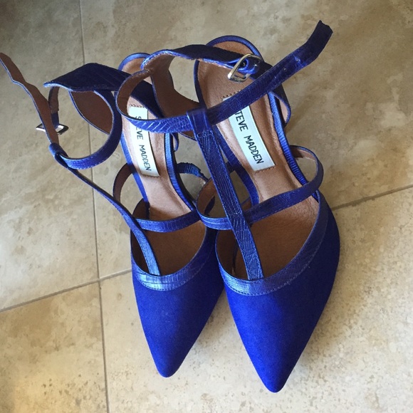Blue heels - Picture 2 of 3