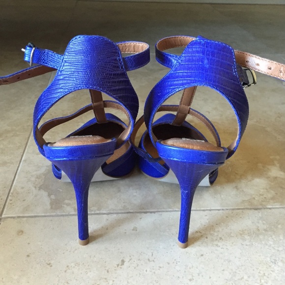 Blue heels - Picture 3 of 3