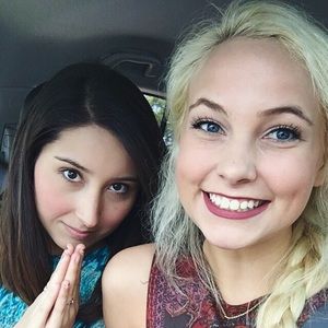 Meet your Posher, Leigh