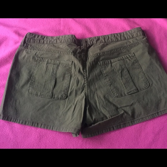 Short - Picture 2 of 2
