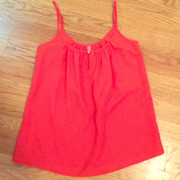 Orange light and airy top!