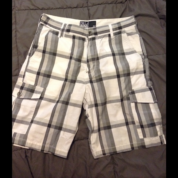 Mens 32 Billabong Shorts
