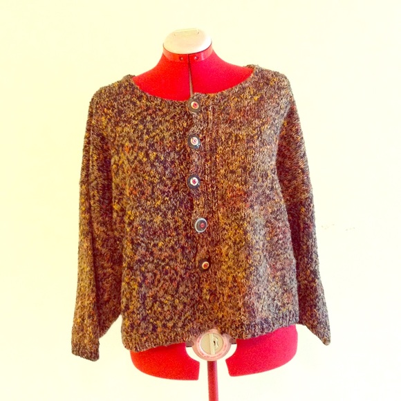 Front and back button enclosure sweater
