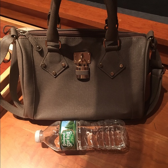 Super cute purse!