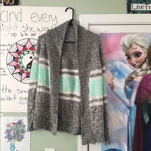 Sweater/Cardigan